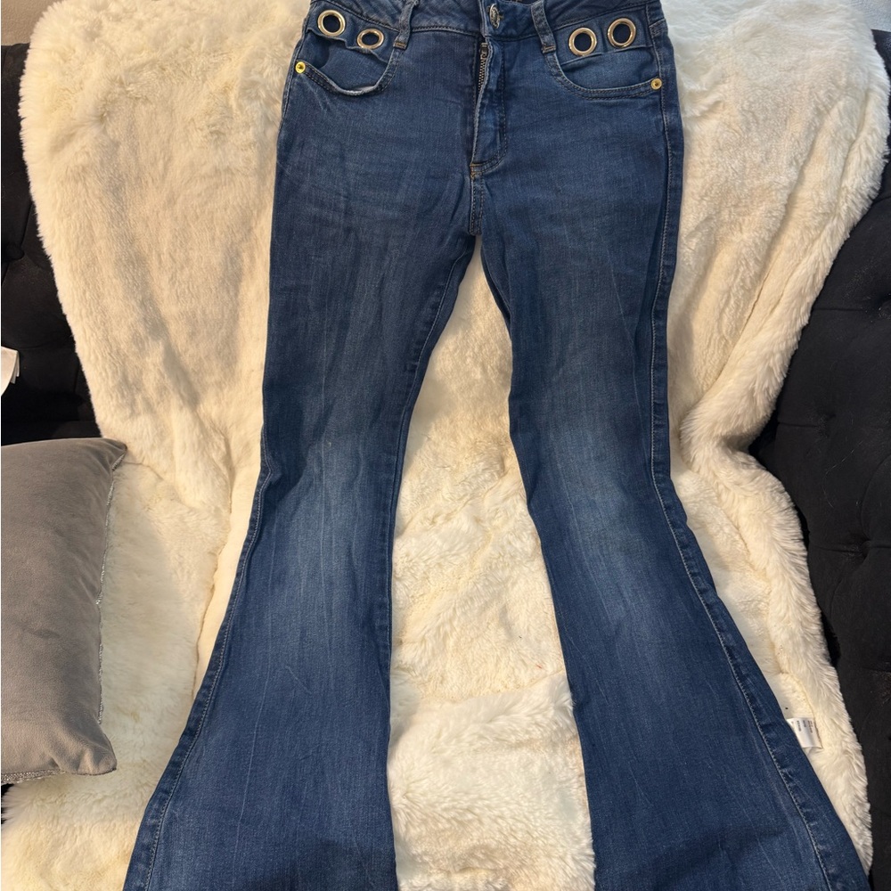 Elegant Blue Flare Jeans for Women